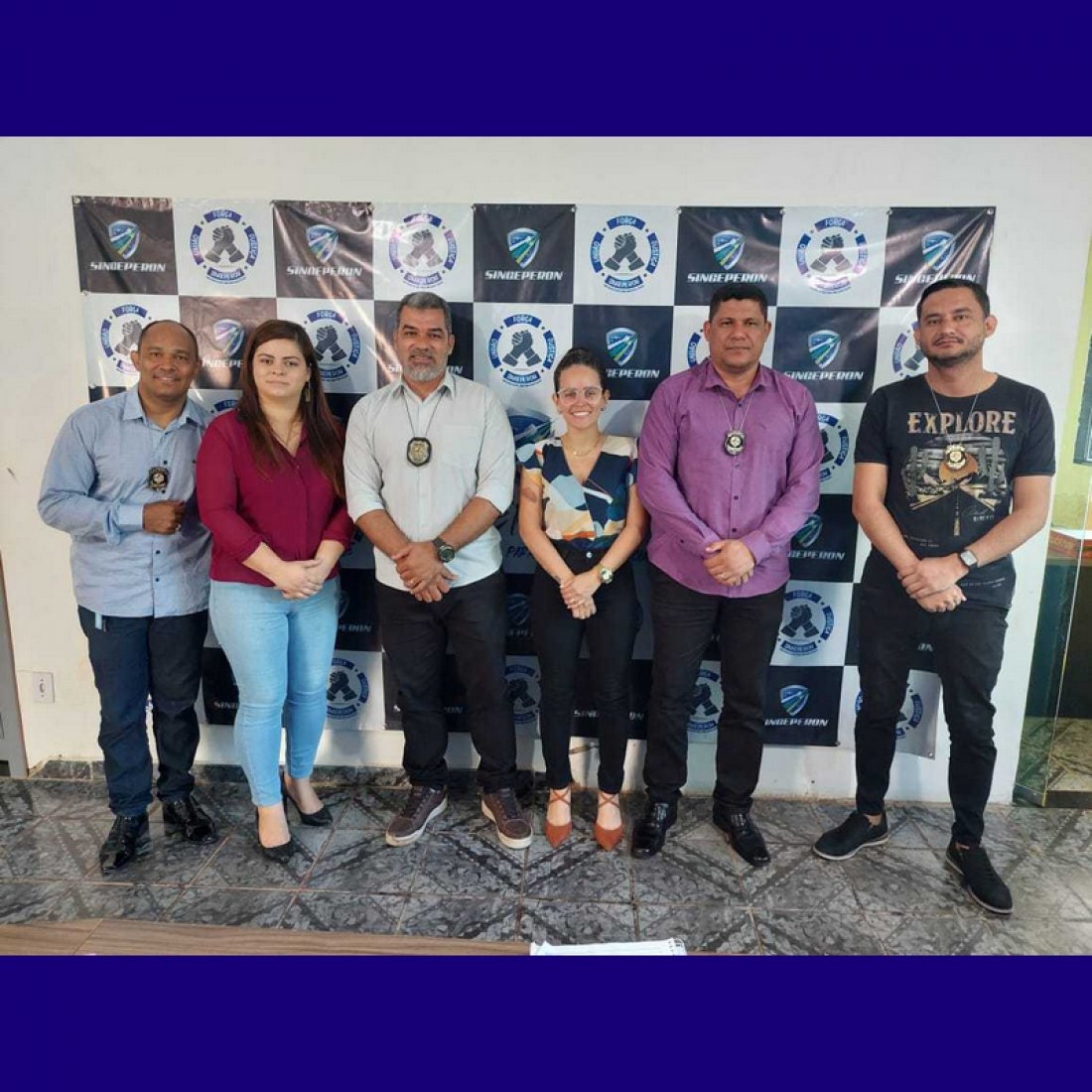 Singeperon juntamente com Sejus discutem detalhes para o culto de adoração e louvor