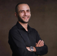  Ednei Menezes de Assis